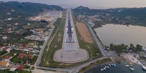 Italian Tourist Seriously Injured After Being Thrown by Jet Blast Near Skiathos Airport