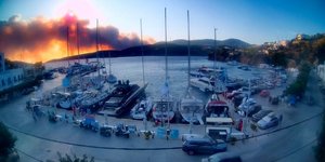 Φωτιά στη Σκύρο