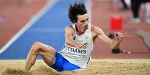 Ο Δημήτρης Τσιάμης στο Μπέρμιγχαμ