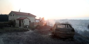 Πύρινος εφιάλτης στη Χαλκιδική: Διάσπαρτα καντηλάκια στην Σίβηρη -Ενισχύονται οι άνεμοι, συναγερμός στην Πυροσβεστική