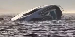 Πολυτελές γιοτ βυθίστηκε ανοιχτά της Σαρδηνίας 