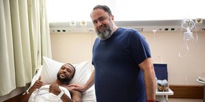 Ο πρόεδρος του Ολυμπιακού, Βαγγέλης Μαρινάκης, μαζί με τον Αγιούμπ Ελ Κααμπί 