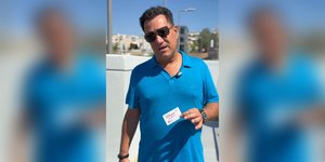 Ο Άδωνις Γεωργιάδης στο μετρό Θεσσαλονίκης