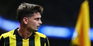 Ο Ραζβάν Μαρίν στο παιχνίδι της ΑΕΚ με την ΛΑΣΚ στο Champions League