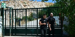 Θρίλερ στην Κυψέλη: Βρέθηκαν ανθρώπινα οστά στην Αλεπότρυπα