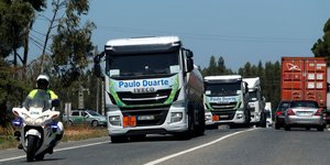 Φάλαγγα φορτηγών στην Πορτογαλλία - Αρχείου (AP Photo/Armando Franca)