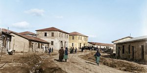 Για το πώς προέκυψε το όνομα «Ποδαράδες» έχουν διατυπωθεί τέσσερις εξηγήσεις / ΑΡΧΕΙΟΕΡΤ