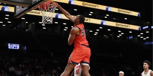 Ο Όστιν Γουάιλι με τη φανέλα της Auburn