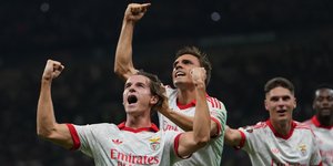 Europa League: Εμφατικό πέρασμα της Μπενφίκα από το Μιλάνο -Με το... δεξί Λεβερκούζεν, Λυών και Σάντερλαντ [βίντεο]