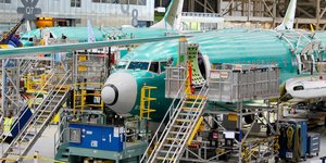 Τα αεροπλάνα Boeing 737 MAX κατά τη διάρκεια της συναρμολόγησής τους στο εργοστάσιο