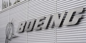 Boeing logo 