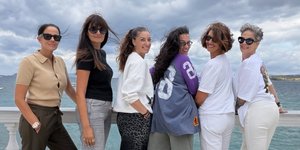 Εύη Αδάμ, Κάλλι Τσιλίδου, Άντζελα Ευρυπίδη, Μάνια Ντέλου, Νόνη Δούνια, Ρέα Τουτουντζή/ @maniadelou
