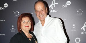 Ο Φωκάς Ευαγγελινός με τη σύντροφό του, Πίτσα Κουτουφά