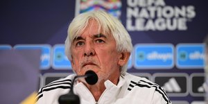 Ο Ιβάν Γιοβάνοβιτς στη συνέντευξη Τύπου