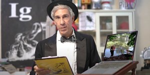 Τα σατιρικά Ig Nobel απονέμονται σε επιτεύγματα που, όπως λέει και το μότο τους, πρώτα κάνουν τους ανθρώπους να γελούν και μετά τους κάνουν να σκέφτονται / ΙG NOBEL