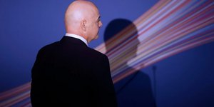 O Ινφαντίνο σε δύσκολη θέση