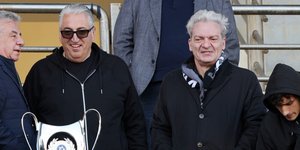 Ο Αλέξης Καλοκαιρινός δίπλα στον Μιχάλη Μπούση