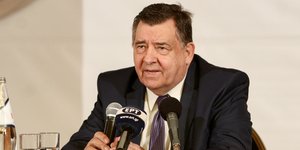 Ο Γιώργος Καρατζαφέρης