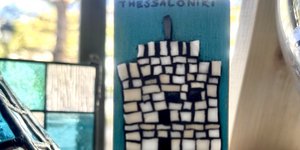 Ο Λευκός Πυργος μαγνητάκι απο γυάλινες ψηφίδες 