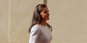 Η βασίλισσα Λετίθια με τα παπούτσια που επιστρέφουν δυναμικά το φθινόπωρο -Κομψά και με χαμηλά τακούνια
