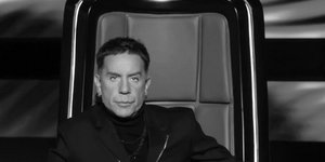 Ο Γιώργος Μαζωνάκης στα γυρίσματα του «The Voice»