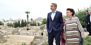 Ο Κυριάκος Μητσοτάκης και η Λίνα Μενδώνη