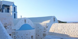 ναος λευκο μπλε