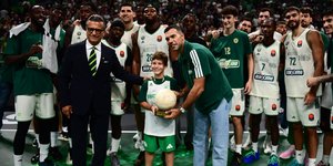 Βραβεύτηκαν οι παίκτες του Παναθηναϊκού AKTOR / EUROKINISSI - ΔΗΜΗΤΡΗΣ ΜΠΙΡΝΤΑΧΑΣ