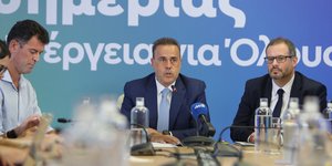 ΥΠΕΝ: Η ακτινογραφία του σχεδίου για φθηνότερο ρεύμα 30% έως το 2029