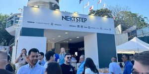 Δυναμικό «παρών» της Next Step Media στη Θεσσαλονίκη: Ο Παραπολιτικά 90,1 βγήκε «ζωντανά» από το περίπτερο του ομίλου στη ΔΕΘ, δείτε φωτογραφίες