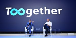Από αριστερά προς τα δεξιά: Floriano Masoero, CEO Siemens Ιταλίας και Βασίλειος Χατζίκος, CEO Siemens Ελλάδος