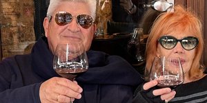 Το ζευγάρι των ηλικιωμένων που ζούσε στον 2ο όροφο της πολυκατοικίας στην Πλάκα