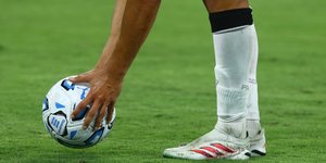 Η μπάλα της Super League στο ντέρμπι Παναθηναϊκός - ΠΑΟΚ