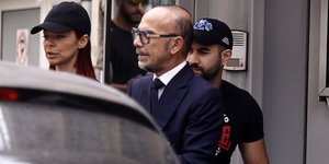 Ο Ηλίας Θεοδωρόπουλος απείλησε ότι θα κάνει απεργία πείνας, μόλις του ανακοίνωσαν ότι προφυλακίζεται