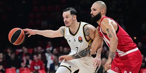 Ο Τομά Ερτέλ και ο Εβάν Φουρνιέ σε περυσινό αγώνα Βιλερμπάν – Ολυμπιακός