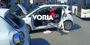 Τροχαίο στη Θεσσαλονίκη με την εμπλοκή 4 ΙΧ και μίας μηχανής