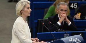 Η Φον ντερ Λάιεν αιφνιδίασε τους Ευρωπαίους με Καναδά
