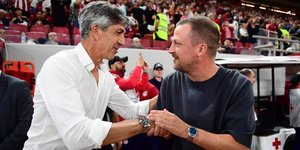 Ο Ιμανόλ Αλγουαθίλ με τον Τζέικομπ Νίστρουπ στο ντέρμπι Ολυμπιακός - Παναθηναϊκός στη Λεωφόρο