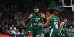Ο Βαλαντσιούνας με τη φανέλα της Ζαλγκίρις
