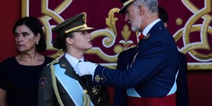 Ο βασιλιάς Φελίπε με την κόρη του, πριγκίπισσα Λεονόρ