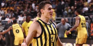 Ρόστοκ-Άρης 79-110: Ντύθηκε... 100άρης για το 4/4 στο ντεμπούτο του Στέφαν Γιόβιτς!