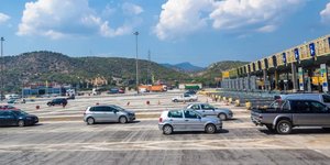 Διόδια