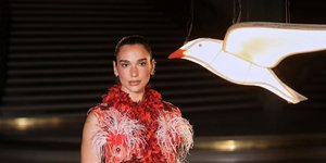 Νικόλ Κίντμαν, Ντούα Λίπα και Μαριόν Κοτιγιάρ έκλεψαν τις εντυπώσεις στο front row της Chanel
