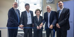 Εγκαίνια στο εργαστήριο οδοντιατρικής του ΕΚΠΑ 