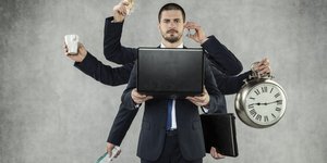 Μετά το «quiet quitting» εμφανίζεται μια αντίθετη τάση: το «loud working» / UNSPLASH