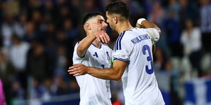 Ο Μασούρας με τον Κουλιεράκη στον αγώνα της Εθνικής Ελλάδος με την Γερμανία στην Τούμπα για το Nations League