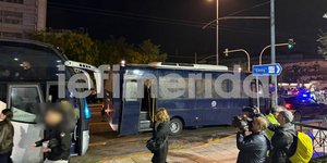 Κλούβα για τη μεταγωγή των συλληφθέντων για το Χωριάτικο