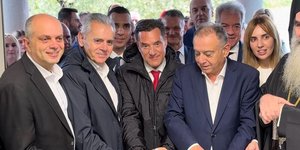 Ο Γεωργιάδης κόβει την κορδέλα στο Κέντρο Υγείας Ελασσόνας