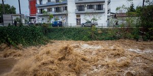 Υπερχείλιση ποταμού στην Εύβοια προκάλεσε εκκενώσεις
