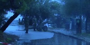 28η Οκτωβρίου: Ήχησαν οι κανονιοβολισμοί στον Λυκαβηττό -Δείτε βίντεο